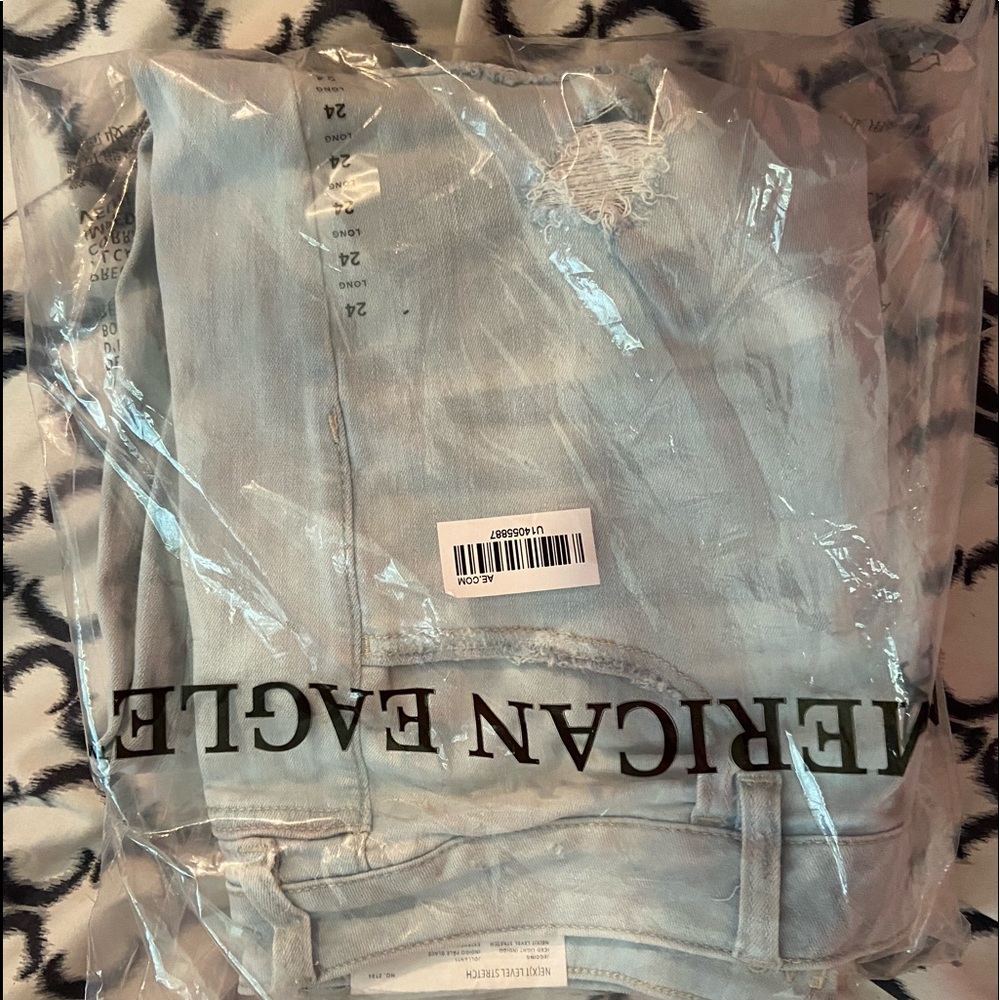 AE skinny jeans